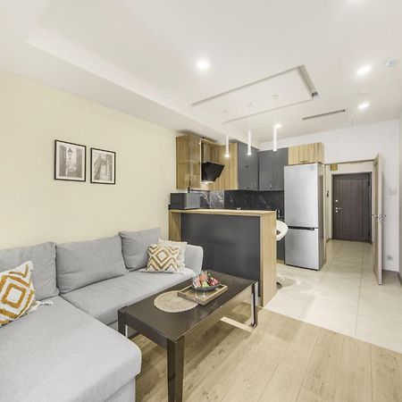 Fantastic Apartments Near Republic Square, Perfect Location, Mystreet Company Yerevan Exterior photo