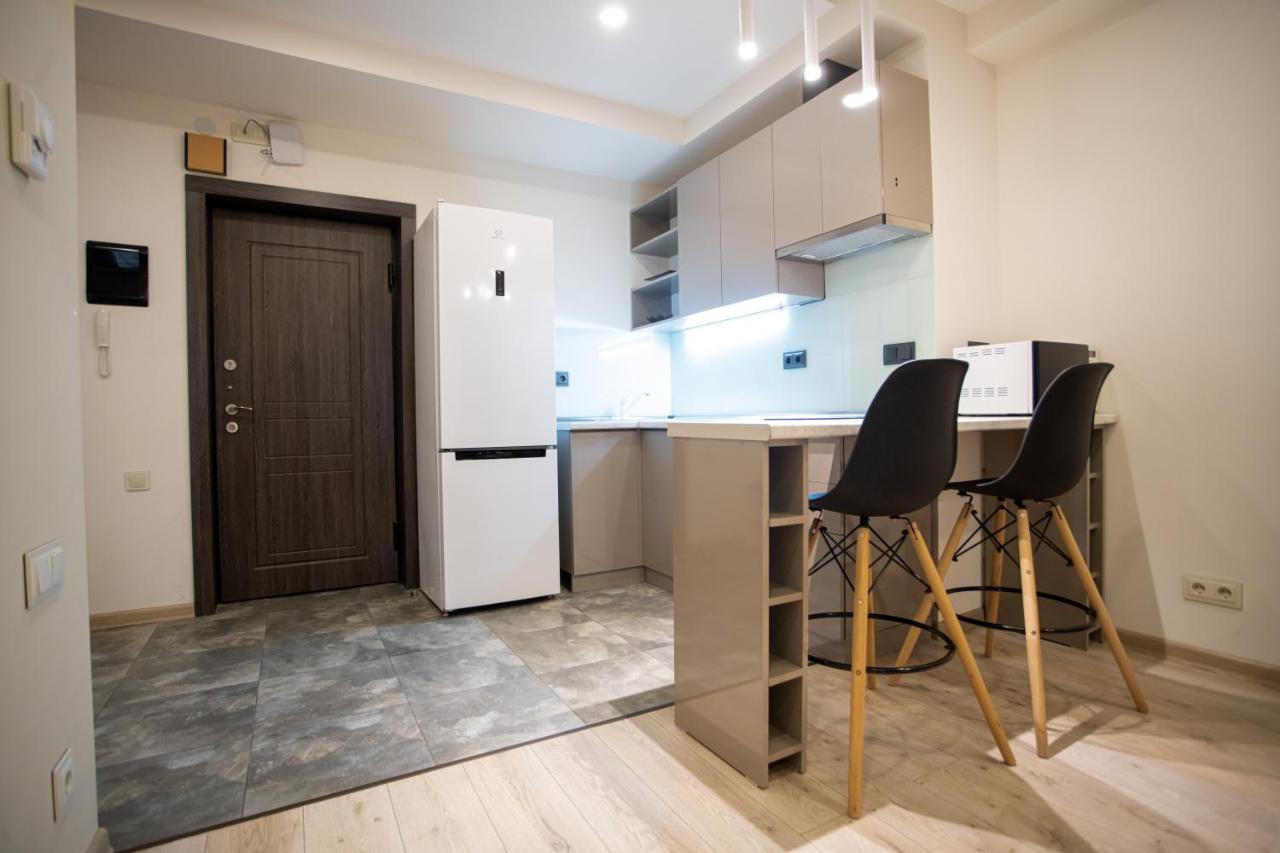 Fantastic Apartments Near Republic Square, Perfect Location, Mystreet Company Yerevan Exterior photo
