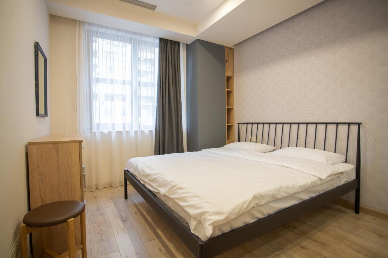 Fantastic Apartments Near Republic Square, Perfect Location, Mystreet Company Yerevan Exterior photo
