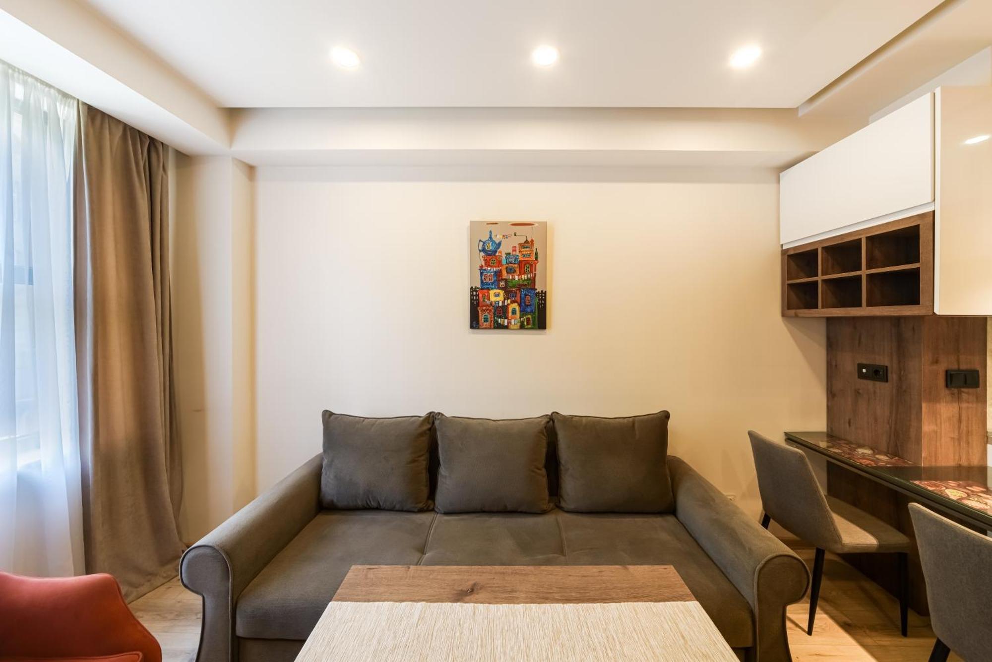 Fantastic Apartments Near Republic Square, Perfect Location, Mystreet Company Yerevan Exterior photo