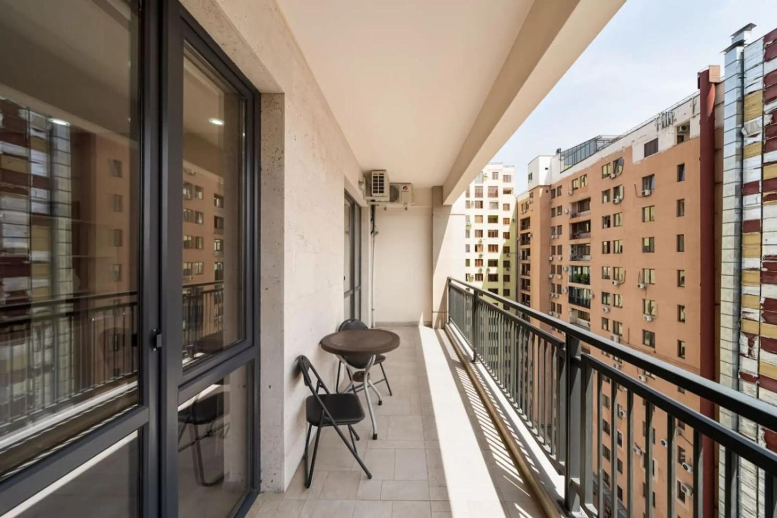 Fantastic Apartments Near Republic Square, Perfect Location, Mystreet Company Yerevan Exterior photo