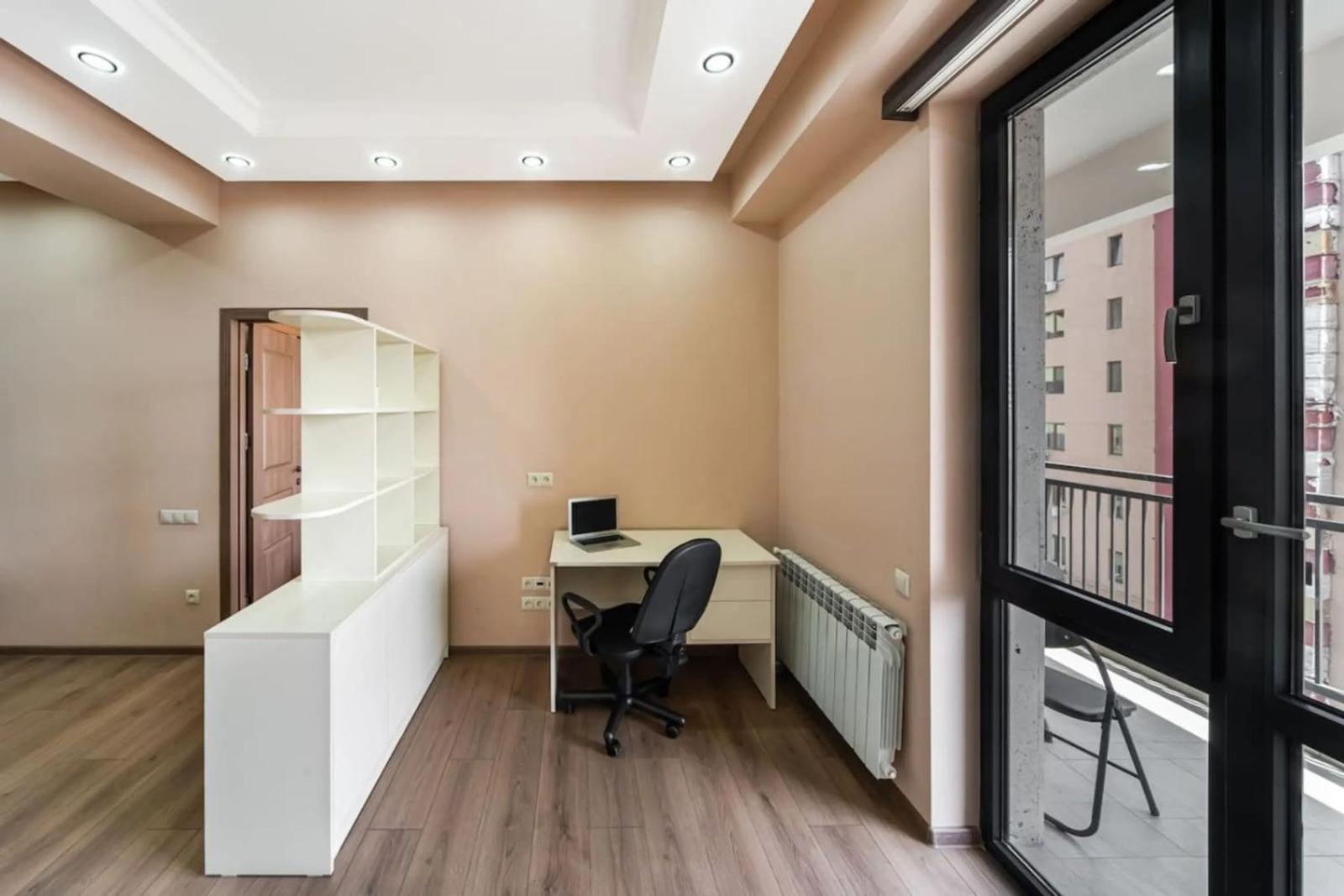 Fantastic Apartments Near Republic Square, Perfect Location, Mystreet Company Yerevan Exterior photo