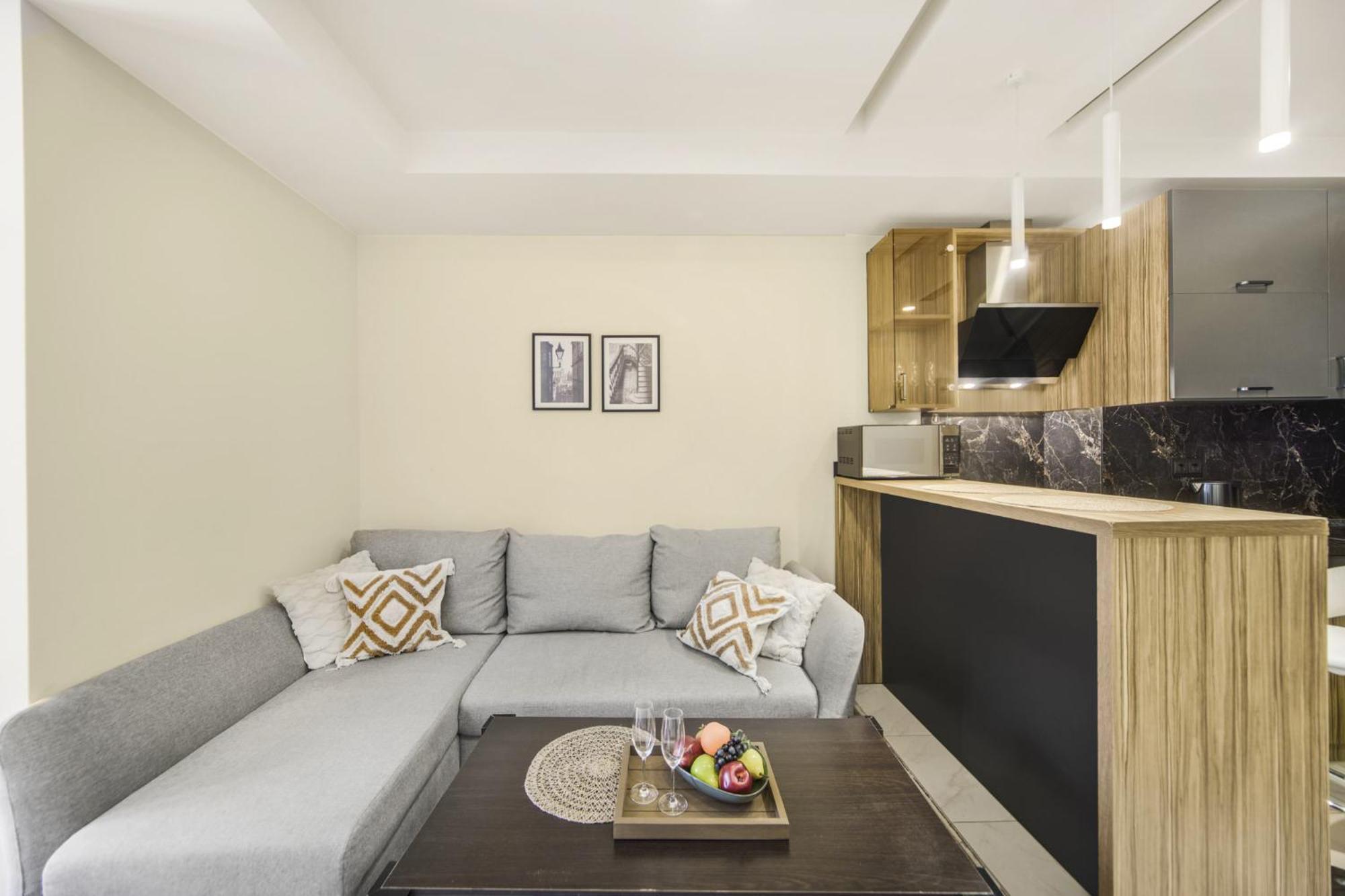 Fantastic Apartments Near Republic Square, Perfect Location, Mystreet Company Yerevan Exterior photo